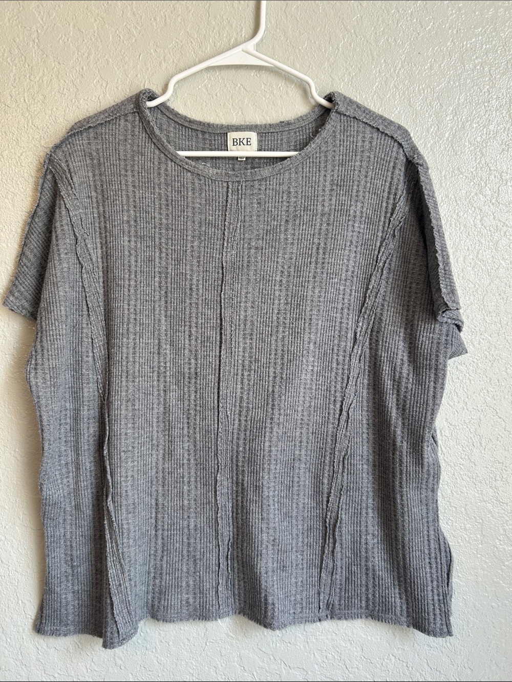 BKE Gray Ribbed Short Sleeve Knit Top Medium